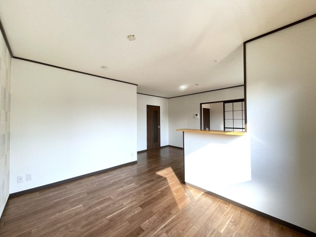 ライフタウニーB街区6号棟の居間・リビング|※同タイプ・別室の写真になります。