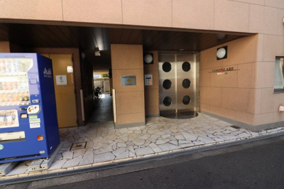 【エントランス】 | コンソラーレ東野田