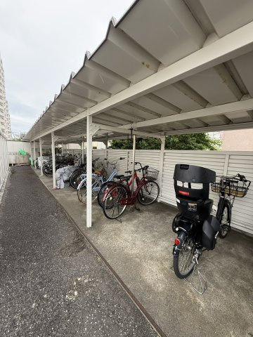 発寒パークマンションの駐輪場
