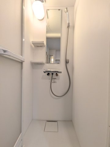 ニコ春日町のシャワールーム|使いやすいシャワールームとなっています
