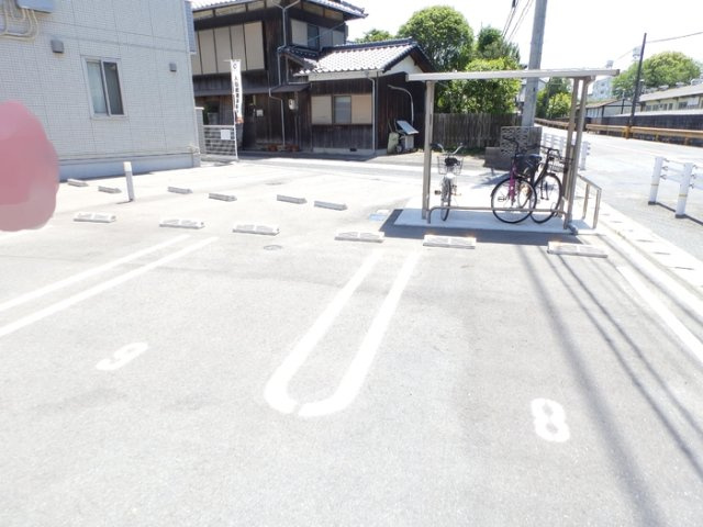 【駐車場】 | アーバン宮地D | 駐車場があります