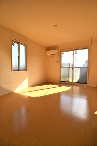 【居間・リビング】 | カラコレス(D-ｒｏｏｍ) | 他号室参考写真
