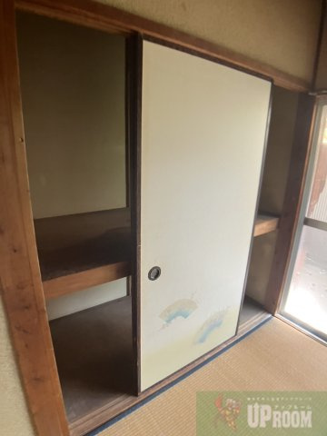 美濃町3丁目貸家の収納