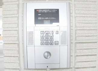 【セキュリティ】 | Ｃａｓａ　Ｈｅｒｍａｎａ　カーサエルマーナ | オートロックです。