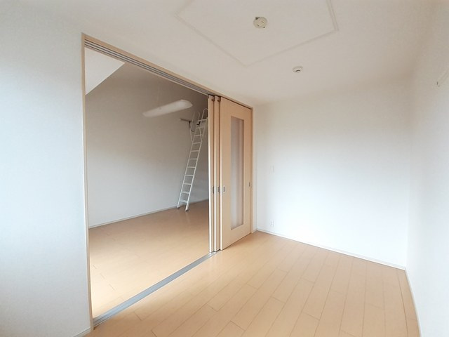 狛江市岩戸南２丁目のアパートの内装