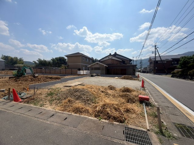 大原野灰方町４号地の庭