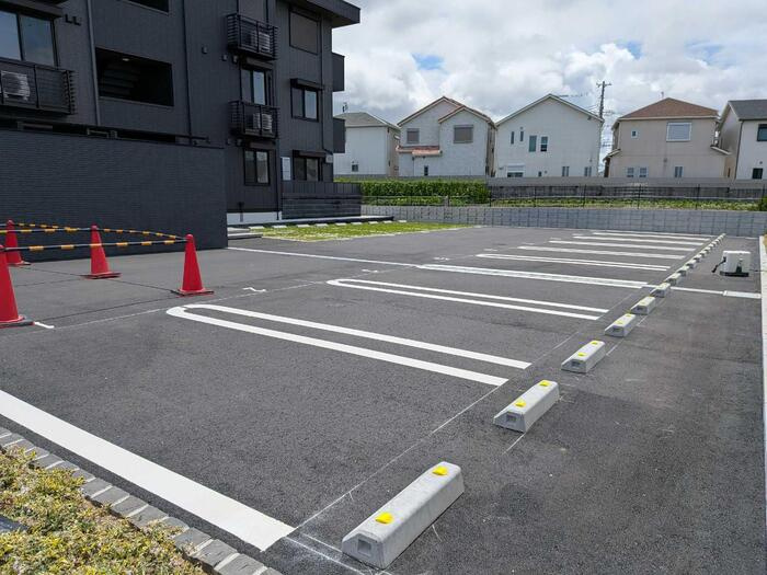 ファブール東羽衣 の駐車場|駐車場に車を止められます