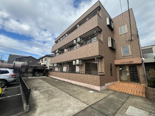 川崎市多摩区登戸新町の賃貸マンションの外観