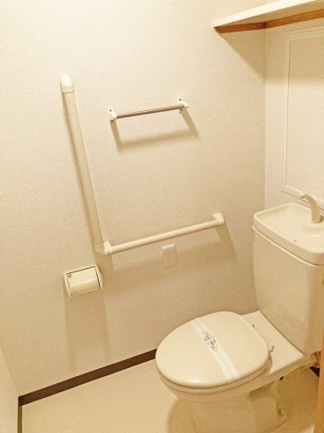大阪市西区川口２丁目の賃貸マンションのトイレ