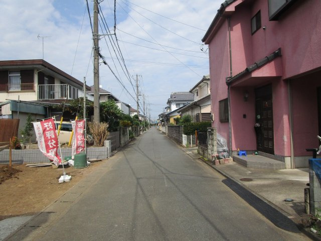 北本市西高尾４丁目　新築住宅の前面道路含む現地写真