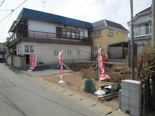 北本市西高尾４丁目　新築住宅の前面道路含む現地写真