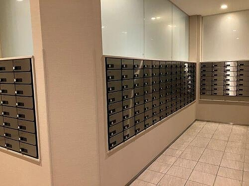 グランドメゾン新梅田タワーのその他|メールボックス