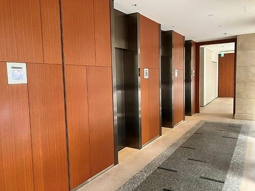 グランドメゾン新梅田タワーのその他|エレベータホール