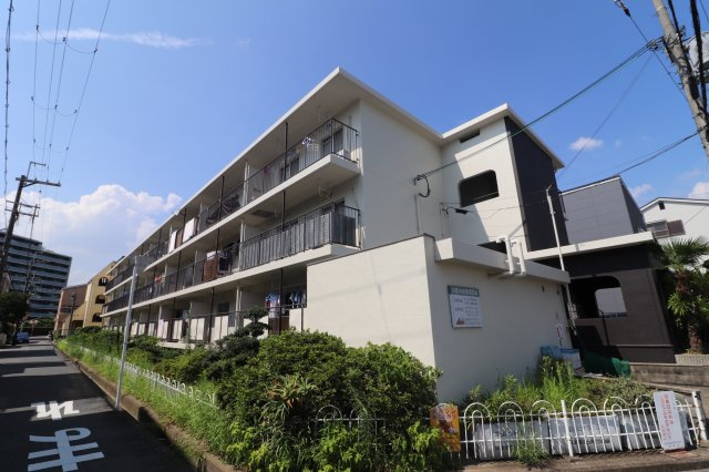 グリーンハイツ正雀の外観