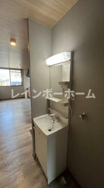 エステートガーデン川越の独立洗面台