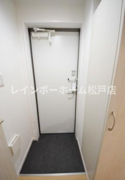 仲介手数料（賃料の1.10ヵ月）の50％OFF対象物件！の玄関