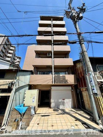 マキシの外観