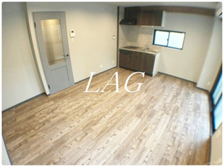 【居間・リビング】 | フレールかもん | 洋室のお部屋です。