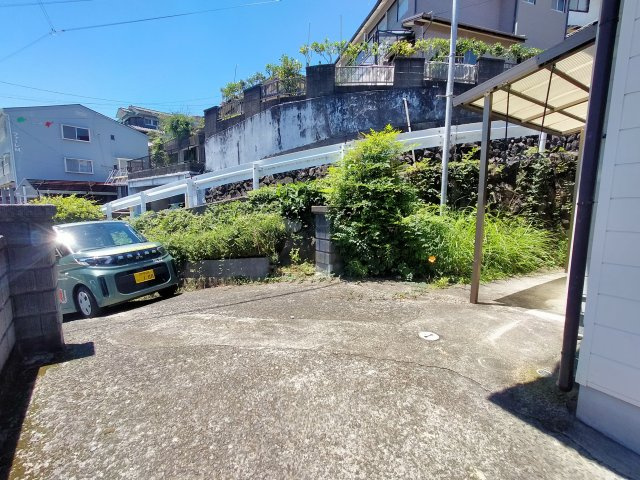 家族がもっと近くなる春日町平屋の駐車場