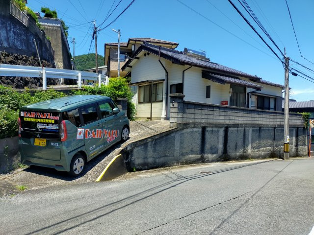 家族がもっと近くなる春日町平屋の前面道路含む現地写真