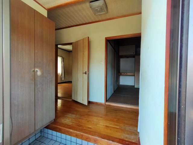 家族がもっと近くなる春日町平屋の玄関