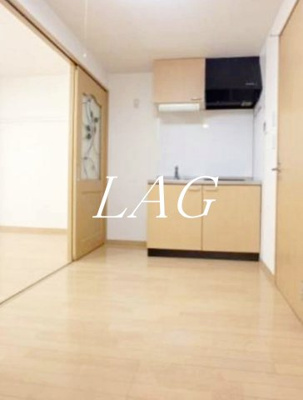 【居間・リビング】 | レイローズビル | 洋室のお部屋です。