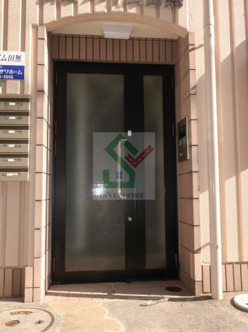 イナハイム田無のエントランス