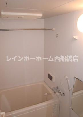 ウィンヒルズ勝田台の浴室