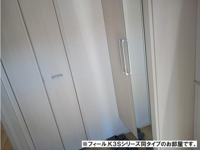 町田市三輪町のアパートの玄関|施工会社パース