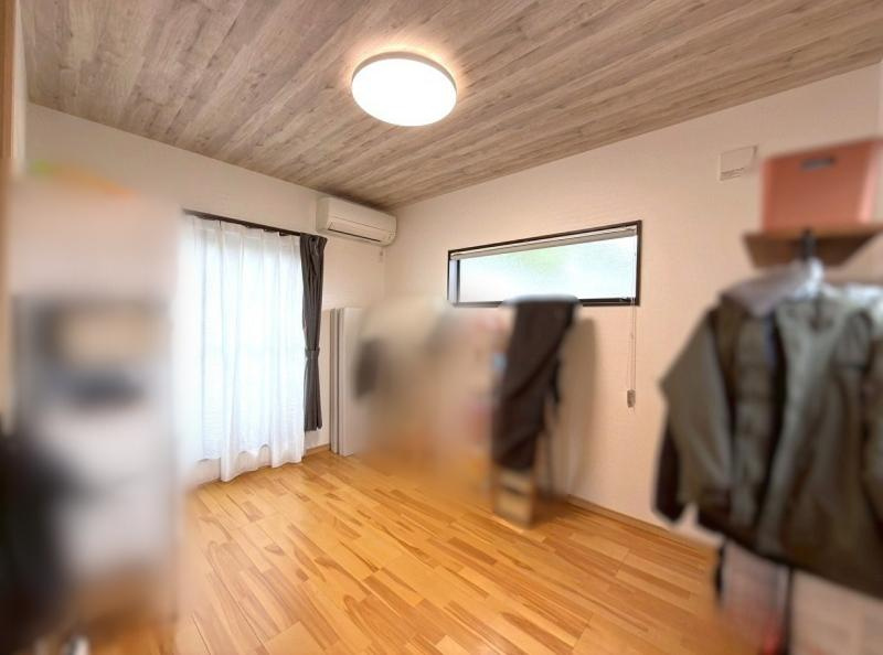 神田　中古戸建　【築浅物件】の洋室