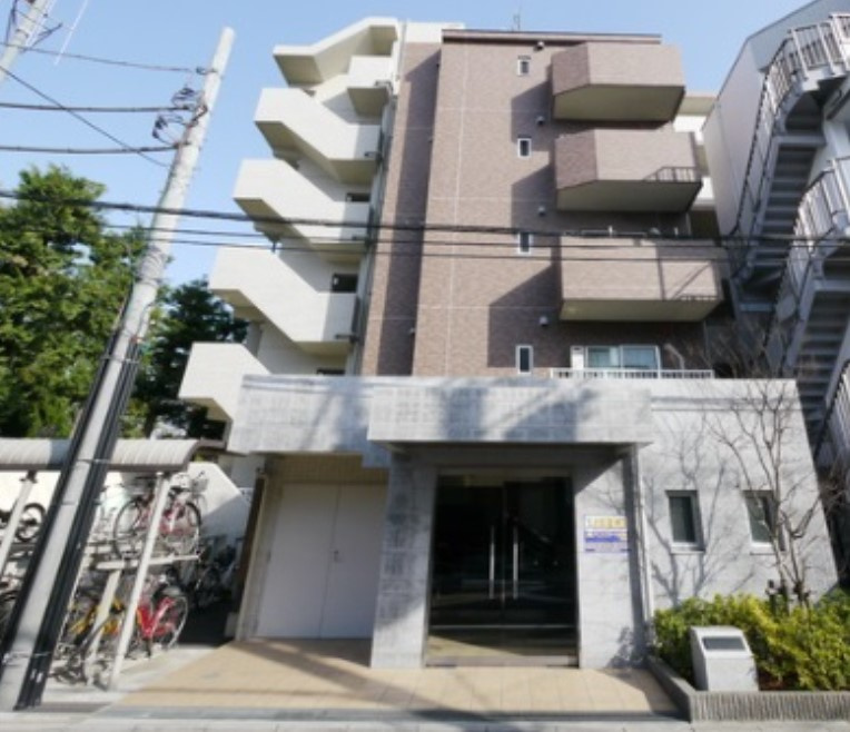 バージュアル浦和イーストの外観