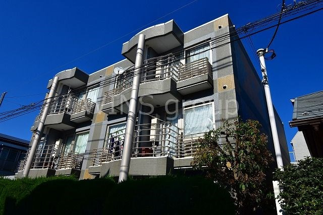 世田谷区桜１丁目の賃貸マンションの外観
