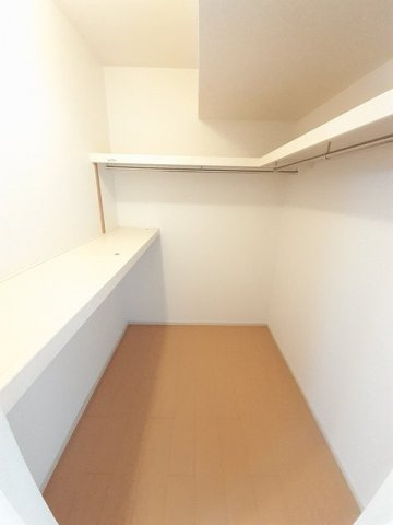 レイクサイドパレスＡの収納