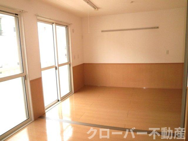 シュトラント国分寺 A棟の内装|南洋室６．１帖