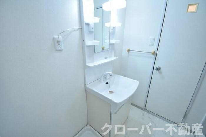 コーポラスＹ.Ｏ 北棟の独立洗面台|洗髪洗面化粧台