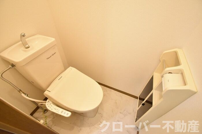グレースヴィラ A棟のトイレ|温水洗浄暖房便座