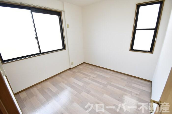 グレースヴィラ A棟の内装|洋室４．５帖