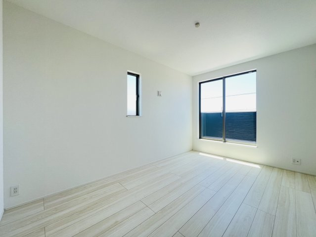 碧南市坂口町2丁目17番地1『仲介手数料無料』新築一戸建て・建売の洋室