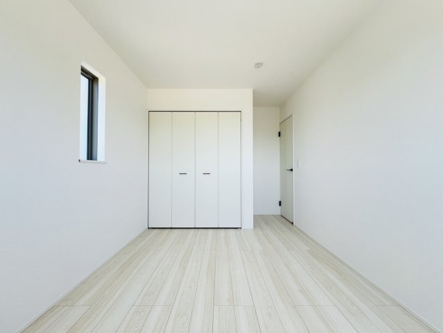 碧南市坂口町2丁目17番地1『仲介手数料無料』新築一戸建て・建売の洋室