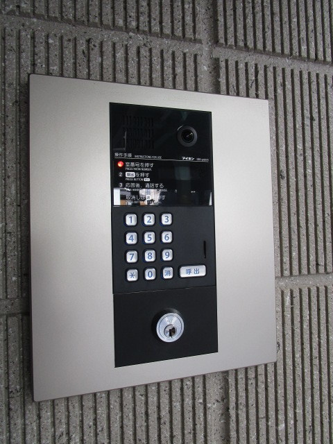 ＧＬＵＣＫＨＡＵＳ　グリュックハウスのセキュリティ|★オートロック★