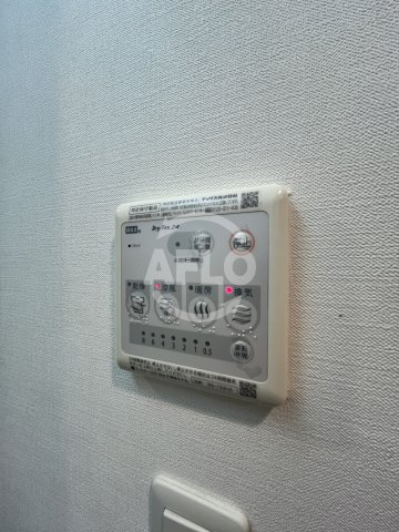 エステムコート新大阪Ⅹザ・ゲートのトイレ|エステムコート新⼤阪Xザ‧ゲート　浴室乾燥機