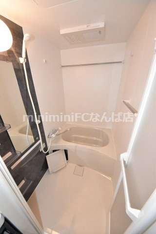 セレニテ堺筋本町リアンの浴室|その日の疲れはバスムールで疲れを癒しましょう！！