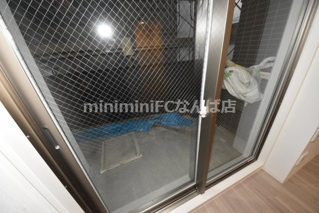 セレニテ堺筋本町リアンのバルコニー