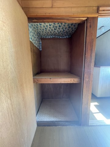 本町3丁目　店舗付き住宅の収納