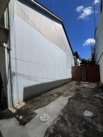 本町3丁目　店舗付き住宅の外観