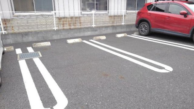 【駐車場】 | 紅椿