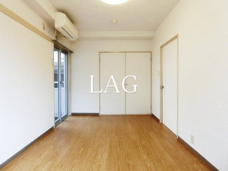 【居間・リビング】 | 旭泉マンション | 洋室のお部屋です。