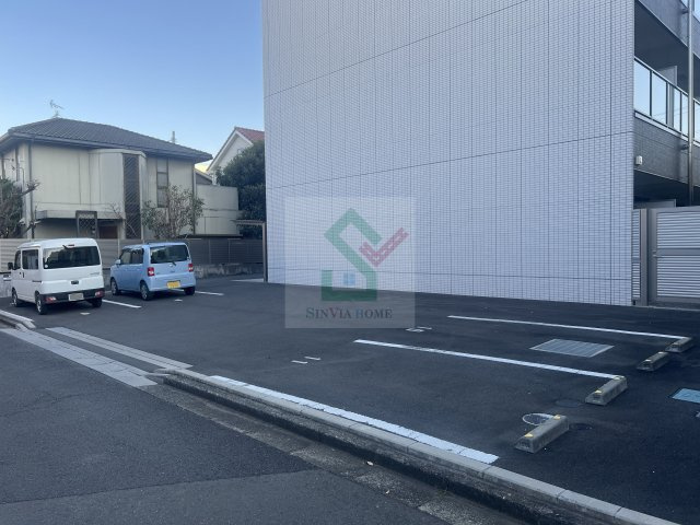 アエル新所沢の駐車場