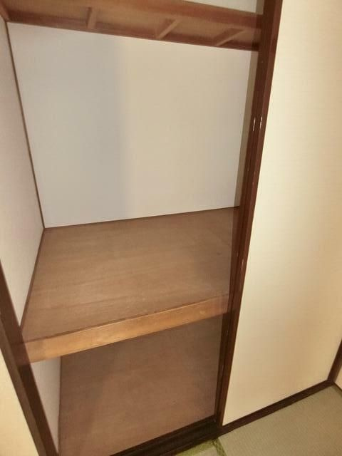 横浜市港南区東永谷３丁目のアパートの収納