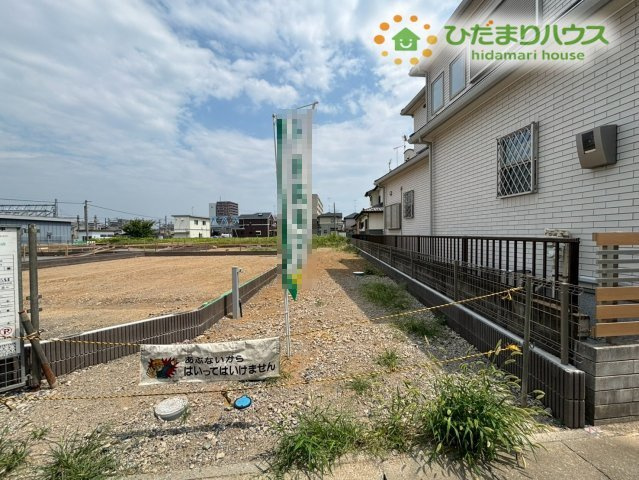 熊谷市新堀　第15期　新築一戸建て　ワイウッドコート　05の駐車場